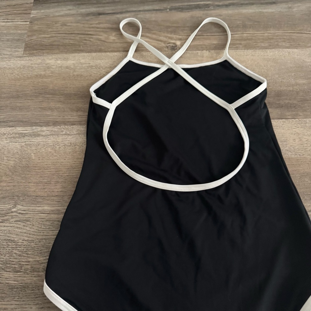 KNIX Period Swim Freestyle One-Piece - Picture 5 of 7